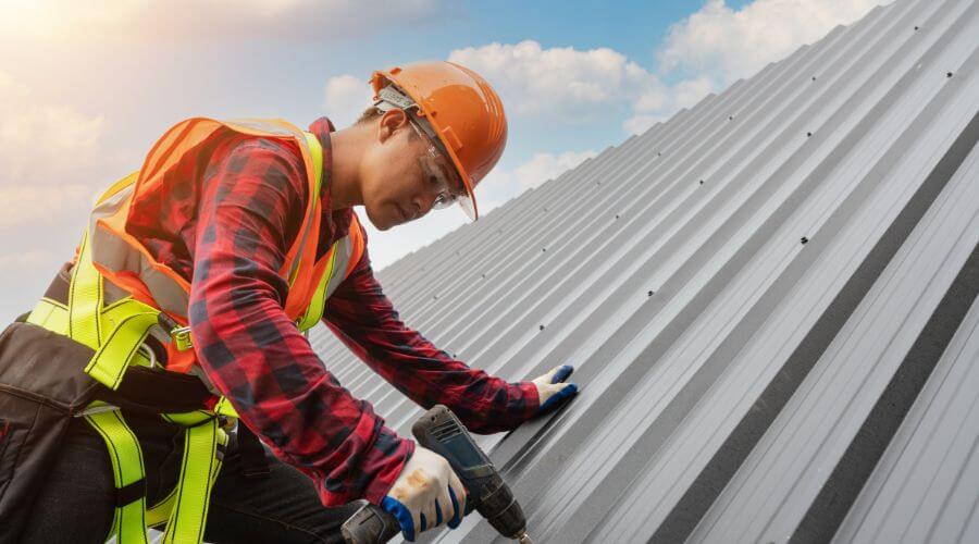 Professional metal roof installation in Lytle, TX